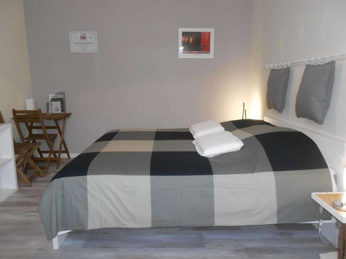 Bed and Breakfast Litdevin Uchizy Exterior foto
