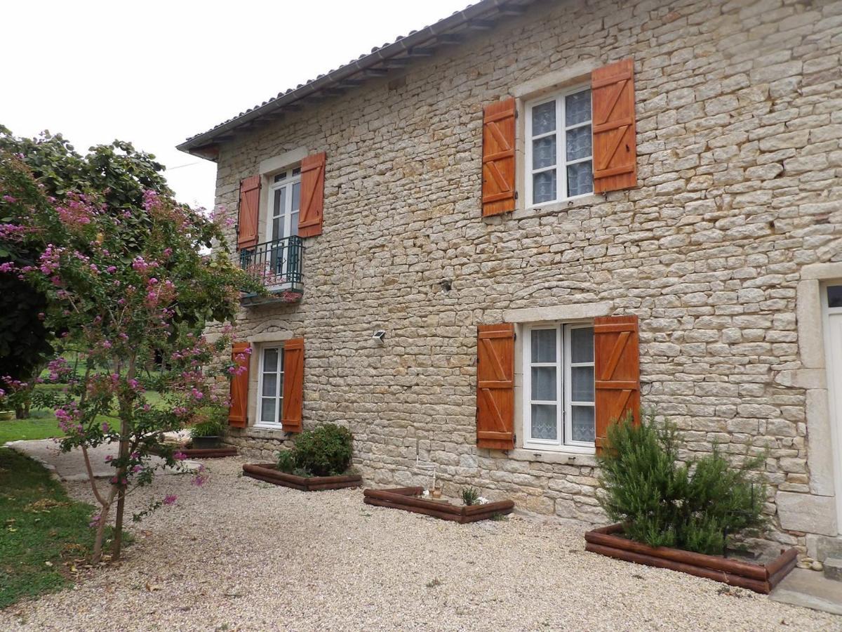 Bed and Breakfast Litdevin Uchizy Exterior foto